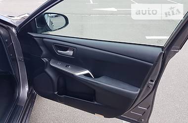 Седан Toyota Camry 2015 в 