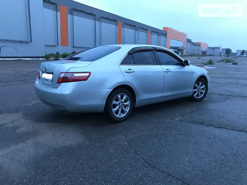 Седан Toyota Camry 2007 в Черкасах
