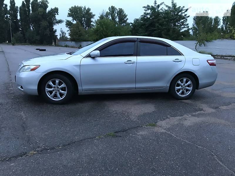 Седан Toyota Camry 2007 в Черкасах