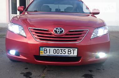 Седан Toyota Camry 2007 в Кременчуге