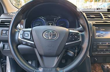 Седан Toyota Camry 2015 в Києві