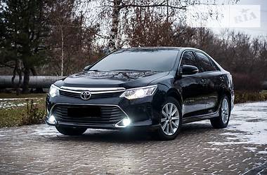 Седан Toyota Camry 2016 в Днепре