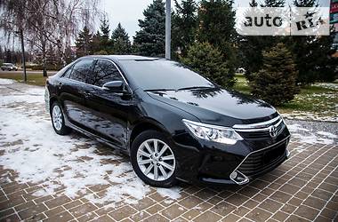 Седан Toyota Camry 2016 в Днепре