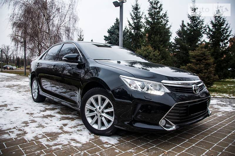 Седан Toyota Camry 2016 в Днепре