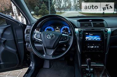 Седан Toyota Camry 2016 в Днепре