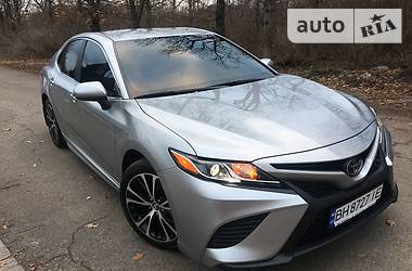 Седан Toyota Camry 2018 в Одессе