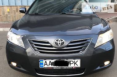 Седан Toyota Camry 2008 в Киеве