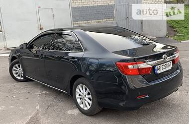 Седан Toyota Camry 2013 в Каменском