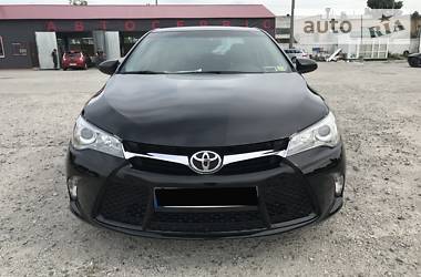 Седан Toyota Camry 2015 в 