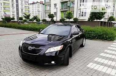 Седан Toyota Camry 2008 в Ивано-Франковске