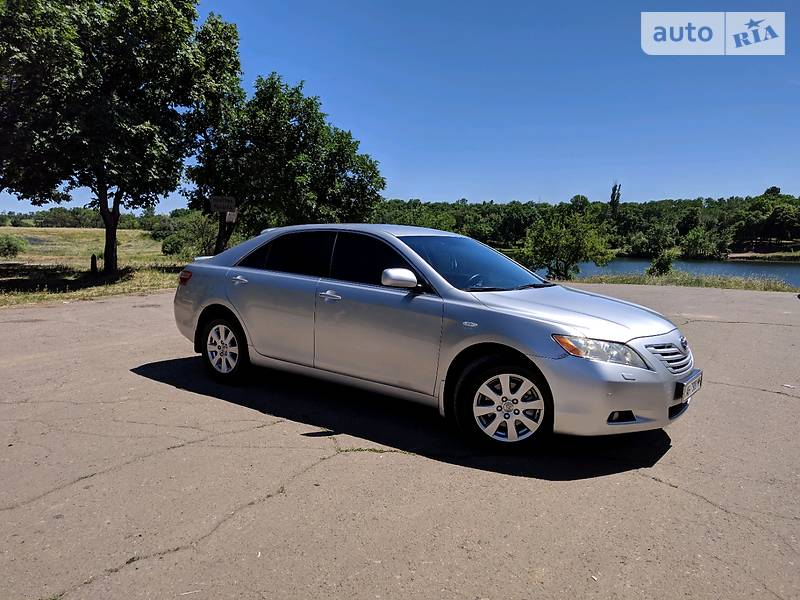 Седан Toyota Camry 2008 в Мариуполе