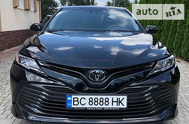 Седан Toyota Camry 2012 в Львове