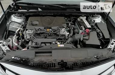 Седан Toyota Camry 2017 в 