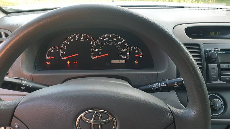 Седан Toyota Camry 2005 в Камне-Каширском