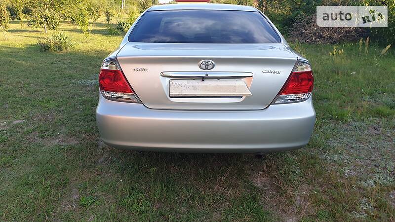 Седан Toyota Camry 2005 в Камне-Каширском