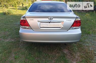 Седан Toyota Camry 2005 в 