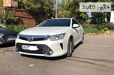 Седан Toyota Camry 2014 в Харькове