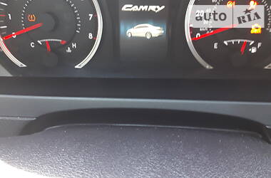 Седан Toyota Camry 2015 в Мариуполе
