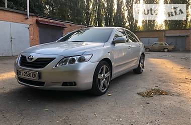 Седан Toyota Camry 2008 в Полтаве