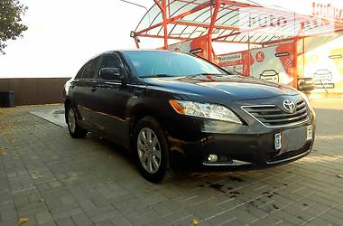 Седан Toyota Camry 2008 в Чернигове