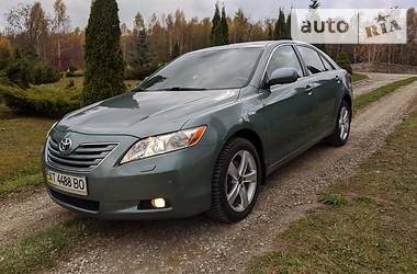 Седан Toyota Camry 2008 в Ивано-Франковске