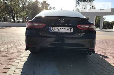 Седан Toyota Camry 2018 в Покровську