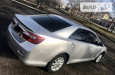 Седан Toyota Camry 2014 в 