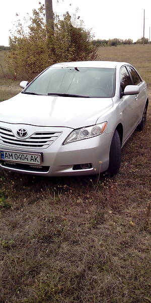 Седан Toyota Camry 2008 в Житомирі