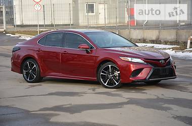 Седан Toyota Camry 2017 в 