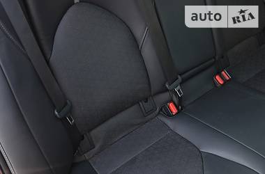 Седан Toyota Camry 2017 в 