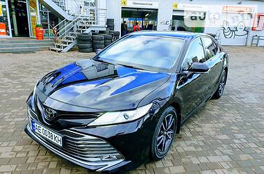 Седан Toyota Camry 2018 в Кривому Розі