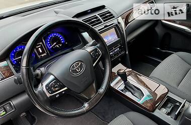 Седан Toyota Camry 2015 в Киеве