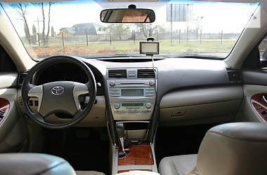 Седан Toyota Camry 2007 в Ильинцах