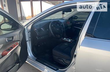 Седан Toyota Camry 2013 в 