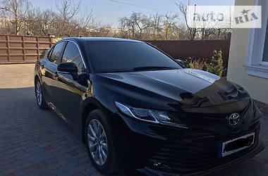 Седан Toyota Camry 2019 в 