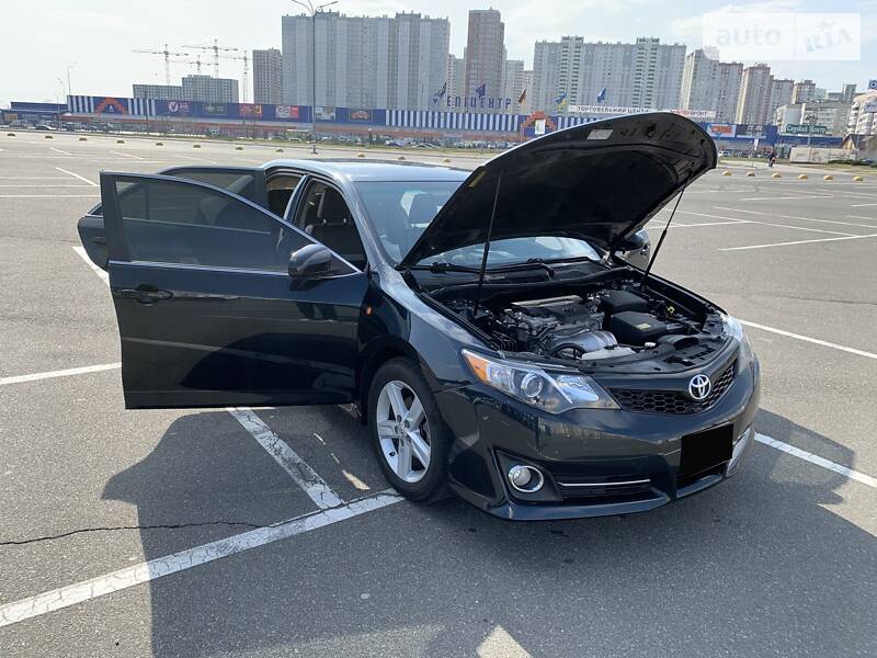 Седан Toyota Camry 2012 в Киеве фото 12 Седан Toyota Camry 2012 в Киеве