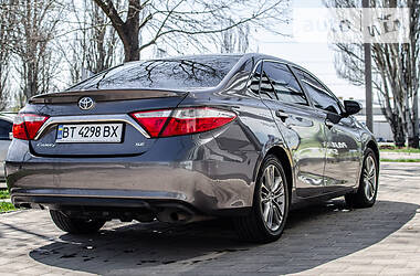Седан Toyota Camry 2015 в 