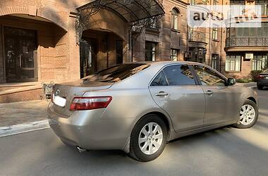 Седан Toyota Camry 2008 в Броварах