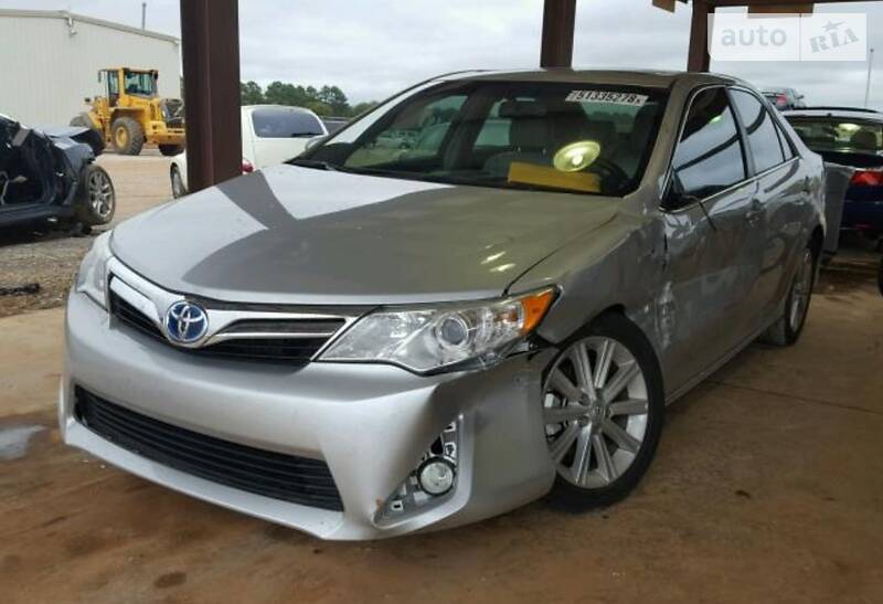 Седан Toyota Camry 2012 в Харкові