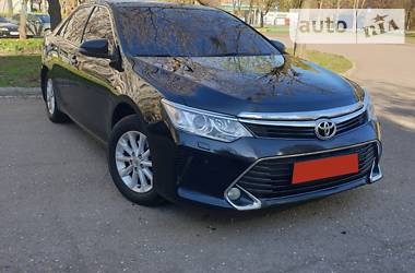 Седан Toyota Camry 2015 в 