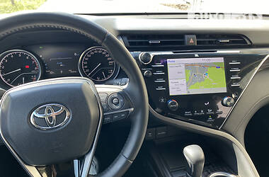 Седан Toyota Camry 2018 в 