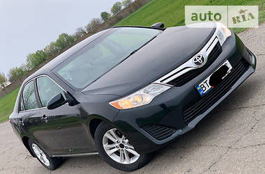 Седан Toyota Camry 2013 в 