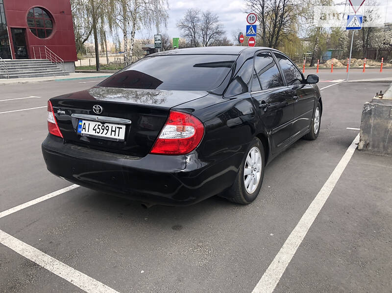 Седан Toyota Camry 2004 в Києві