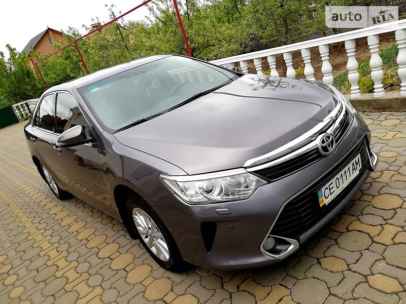 Седан Toyota Camry 2015 в Хмельницком