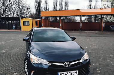Седан Toyota Camry 2015 в 