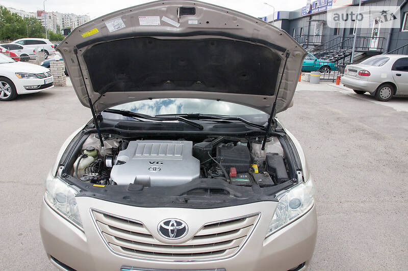 Седан Toyota Camry 2006 в Запоріжжі