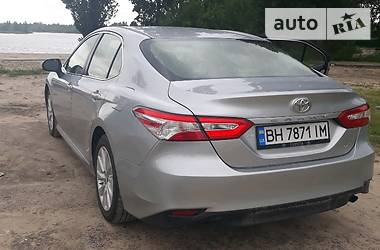 Седан Toyota Camry 2017 в 