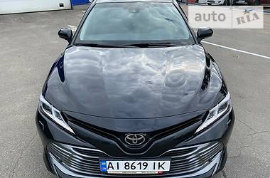 Седан Toyota Camry 2017 в 