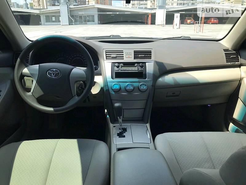 Седан Toyota Camry 2008 в Києві