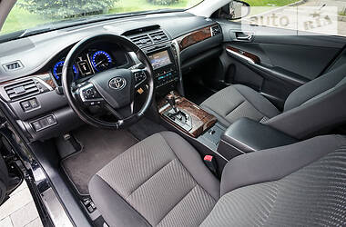 Седан Toyota Camry 2015 в 